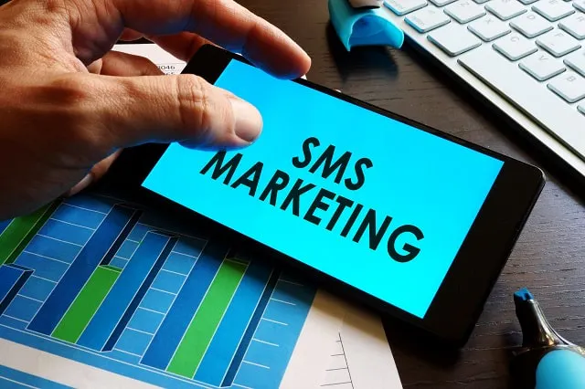 SMS-Marketing: Tipps & Beispiele für 2021 - Was ist SMS-Marketing?