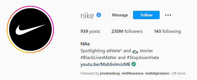 Cocher bleu sur le profil Instagram de Nike 