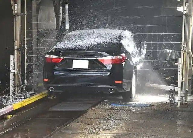 Automatic car wash