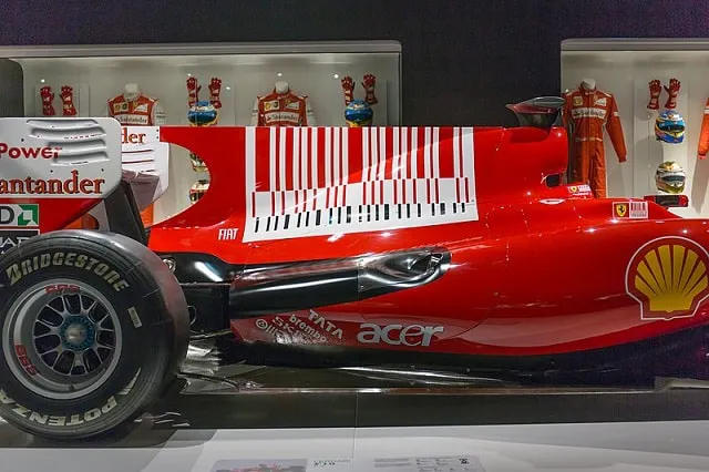 Photo de Marlboro et de la Formule 1 : exemple de publicité subliminale